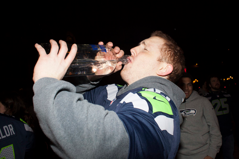 Illustration for article titled Shirtless, Drunk, And Champions: Scenes From The Seattle Celebrations
